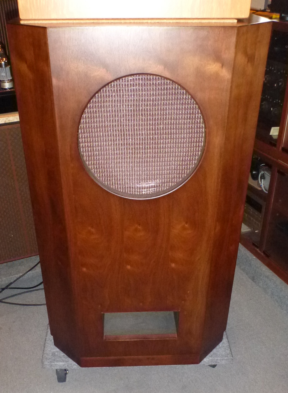 GOODMAN AXIOM301 スピーカーシステム 入荷しました。_b0262449_2258359.jpg