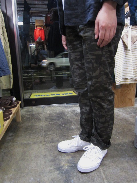 初秋に最適♪♪♪ Kato BASIC ・・・ Tiger CAMO PANTS 入荷です~★★★_d0152280_14362714.jpg