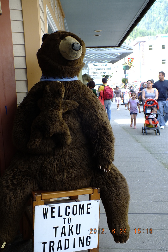 アラスカ　ジュノーの町中で　　Downtown Juneau, Alaska　_f0268294_22327.jpg