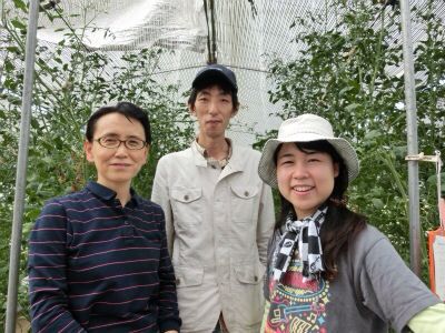 お百姓さんの助っ人!_e0061225_1155686.jpg