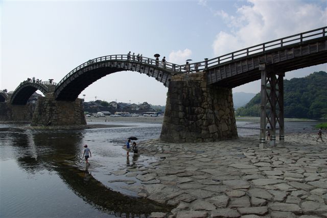 2013 夏旅行　２日目 （関門海峡を超え九州へ）_e0121329_2235633.jpg