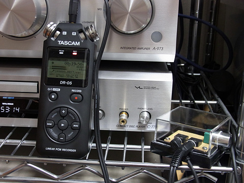 TASCAM DR-05でライン録音 : TYO.STDのおきらく写真生活 TASCAM DR-05でライン録音 : TYO.STDのおきらく写真生活