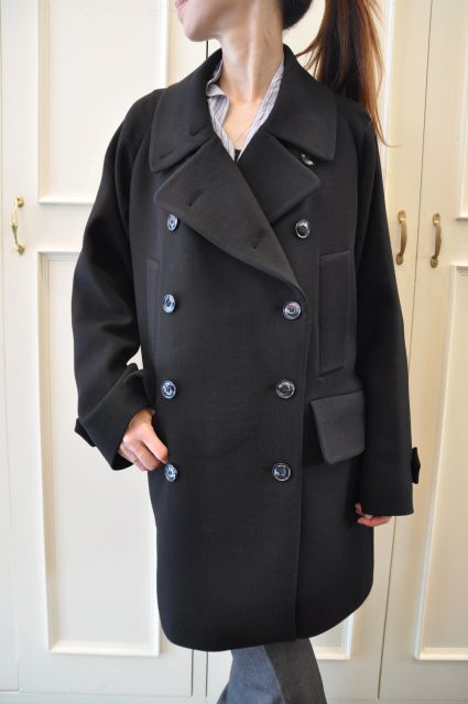 月はどっちに出ている の ・・・ DRIES VAN NOTEN ._b0110586_19215442.jpg