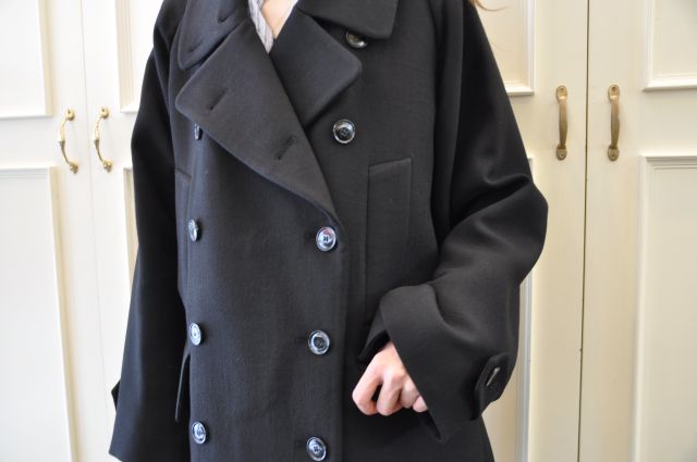 月はどっちに出ている の ・・・ DRIES VAN NOTEN ._b0110586_19281020.jpg