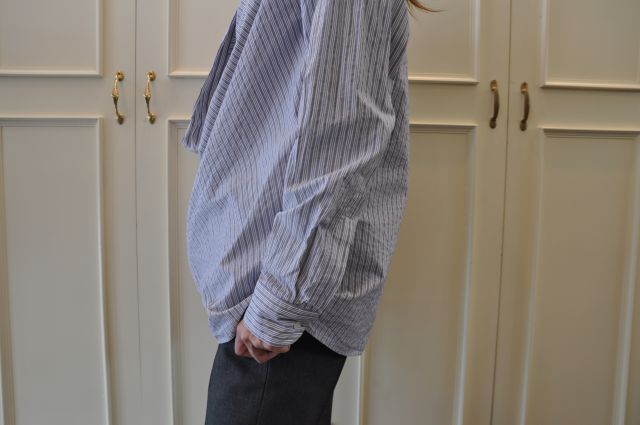 月はどっちに出ている の ・・・ DRIES VAN NOTEN ._b0110586_19331359.jpg