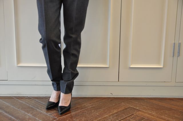 月はどっちに出ている の ・・・ DRIES VAN NOTEN ._b0110586_1936512.jpg