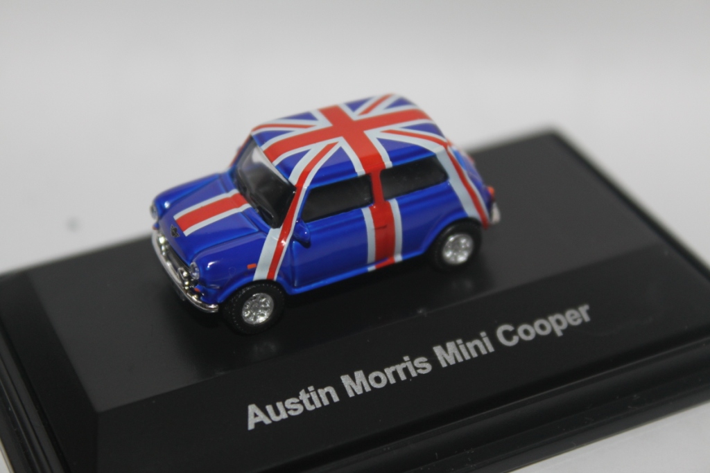 1/87 Schuco Austin MiniCooper #1_b0285587_751771.jpg