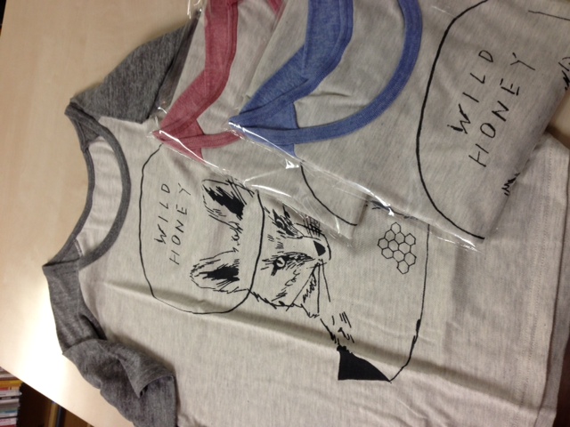 WILD HONEY TOUR TEE(designed by WALNUT)販売開始!_a0087389_13464199.jpg