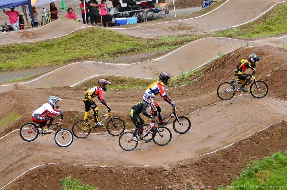 2013 JBMXFジャパンシリーズ 第４戦秩父大会vol6：Boys１１−１２、１３−１４才決勝_b0065730_209473.jpg