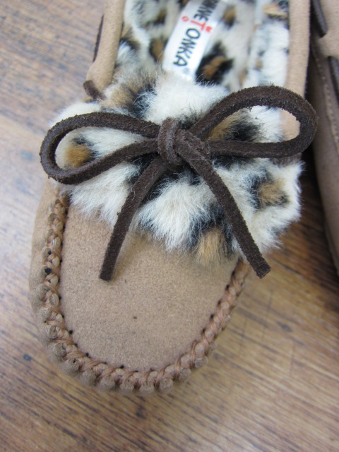 ミネトンカ / MINNETONKA　　KHLOE SLIPPER_e0076692_17111923.jpg