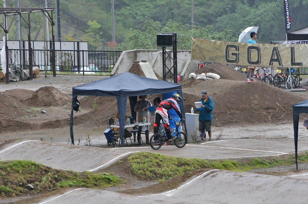 2013 JBMXFジャパンシリーズ 第４戦秩父大会vol8：Men17-29、３０才以上決勝_b0065730_10113581.jpg