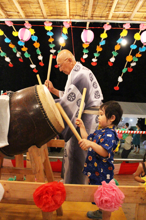 ご近所の夏祭り。_a0307547_2002958.jpg