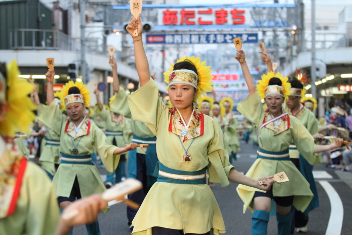 第60回よさこい祭り 本祭1日目 菜園場”菜の笑”さ組 その1_a0077663_7352734.jpg