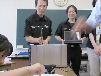 中学校でコマ大戦!_a0272042_19545942.jpg