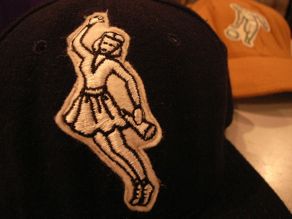 \"US BB CAP WOOL ＋ OLD WAPPEN\"ってこんなこと。_c0140560_14332044.jpg