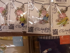 インコと鳥の雑貨展、たくさんの作品紹介と在庫状況更新_d0322493_1715592.jpg