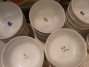インコと鳥の雑貨展hatoyaさん作品登場です。週末は。。_d0322493_1815396.jpg