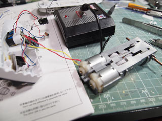 話題の10式戦車を作る（1/3）_b0142122_8275339.jpg