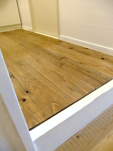 洗面所のdiy 床のヘリをきれいにする C O C O T I 洗面所のdiy 床のヘリをきれいにする C O C O T I