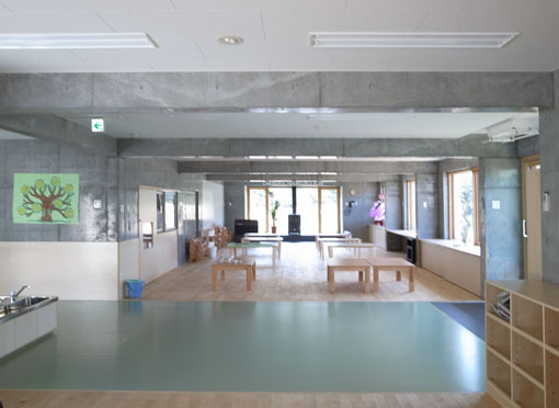 手稲やまなみ保育園:小室雅伸(北海道建築工房)_e0054299_14243137.jpg