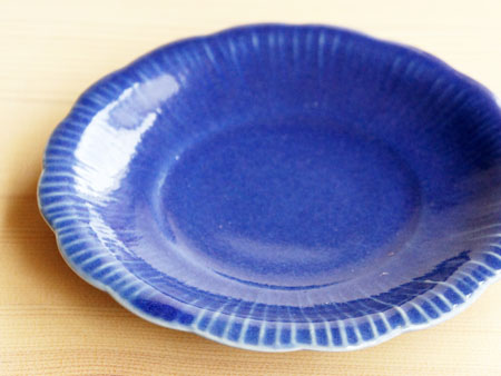 藤塚さんのルリ釉花形4.5寸皿。_a0026127_1638885.jpg