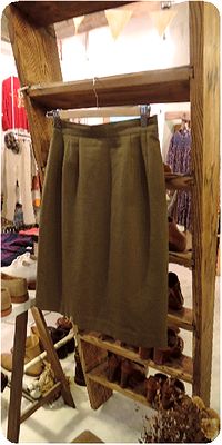 Cotton Knit, Green Shirt, Tight Skirt  ♪_c0220830_1931745.jpg