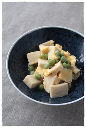 高野豆腐とエンドウ豆の卵とじ つりばな日記