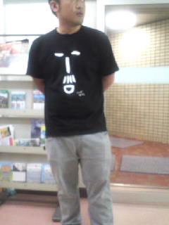 事務所公認のＴシャツ_a0103999_8292976.jpg