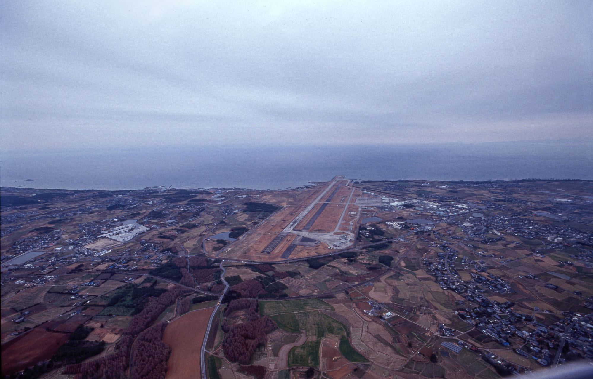 Flight From Kita-kyushyu Airport_f0083903_2239386.jpg