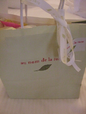 Shopping in Paris ♥1♥ 　au nom de la rose_e0303431_1435321.jpg