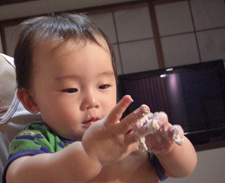 f0160353_035255.png