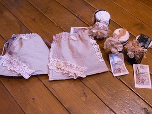 コラボ展 参加作家紹介 papillonさん_d0322493_16151141.jpg