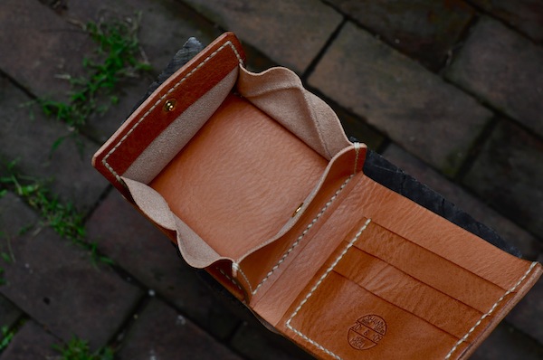 half wallet_b0172633_13362236.jpg