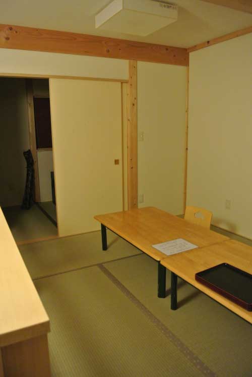 【甲州夢小路内にオープンした 太宰治へのオマージュ店・・・「峠の茶屋」(山梨・甲府)】_a0005436_1537572.jpg