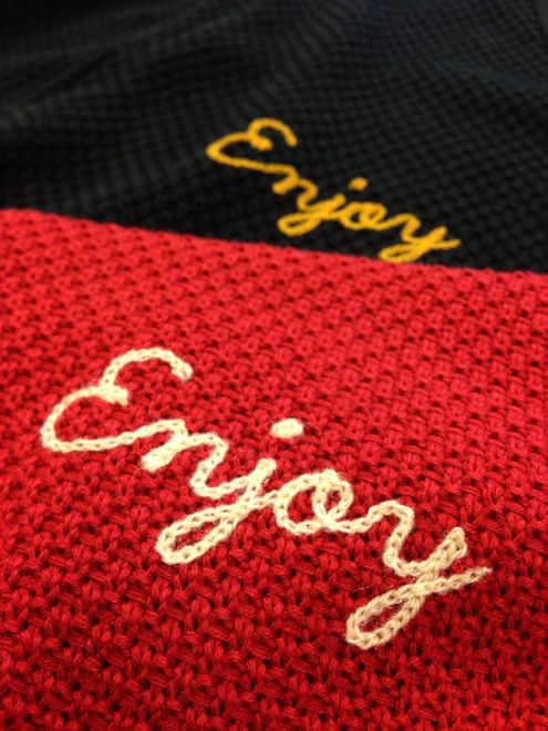 【anapau】Lettered Cardigan !!!!!!_d0227059_13334968.jpg