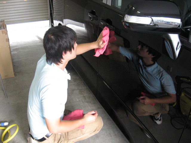 ★グランドハイエース・現行ヴォクシー待望のお納車となりました!!★(白石店)_c0161601_19522483.jpg