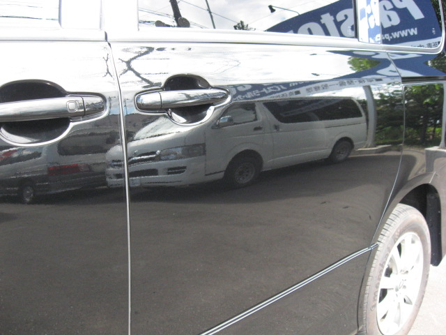 ★グランドハイエース・現行ヴォクシー待望のお納車となりました!!★(白石店)_c0161601_19523424.jpg