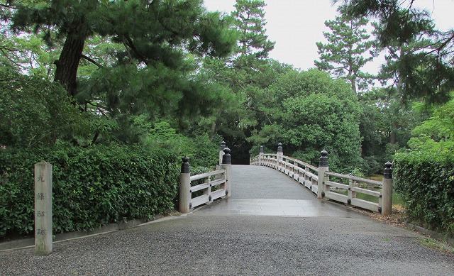 京の旅　九條邸跡散策　（その1）_e0321325_1725447.jpg