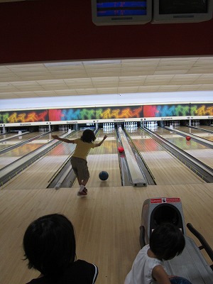 ガーター無しで大人も楽し！Astoria Bowl　_b0209691_15161987.jpg