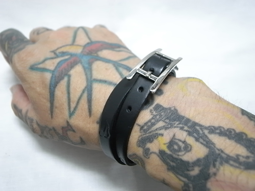 【♪型押し二重巻ブレスレット】入荷_a0097901_137438.jpg