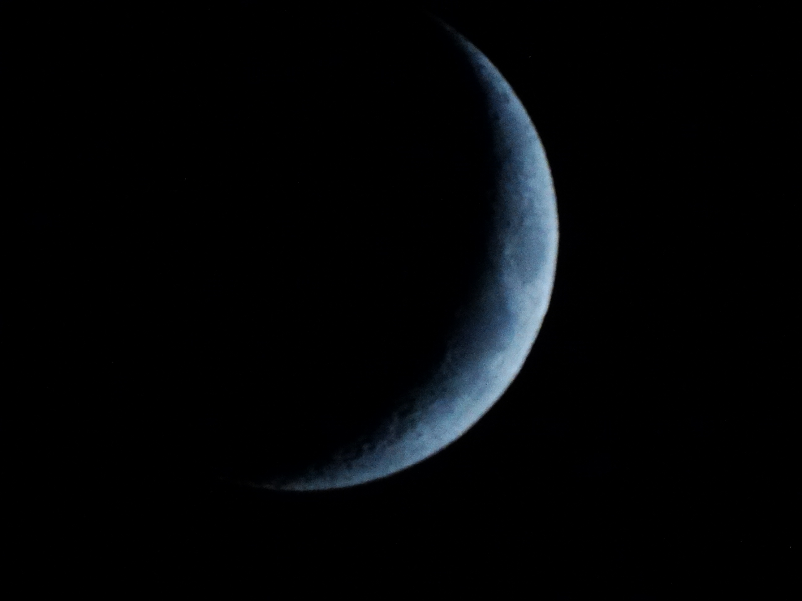 月と金星のランデブー_e0120896_6481197.jpg