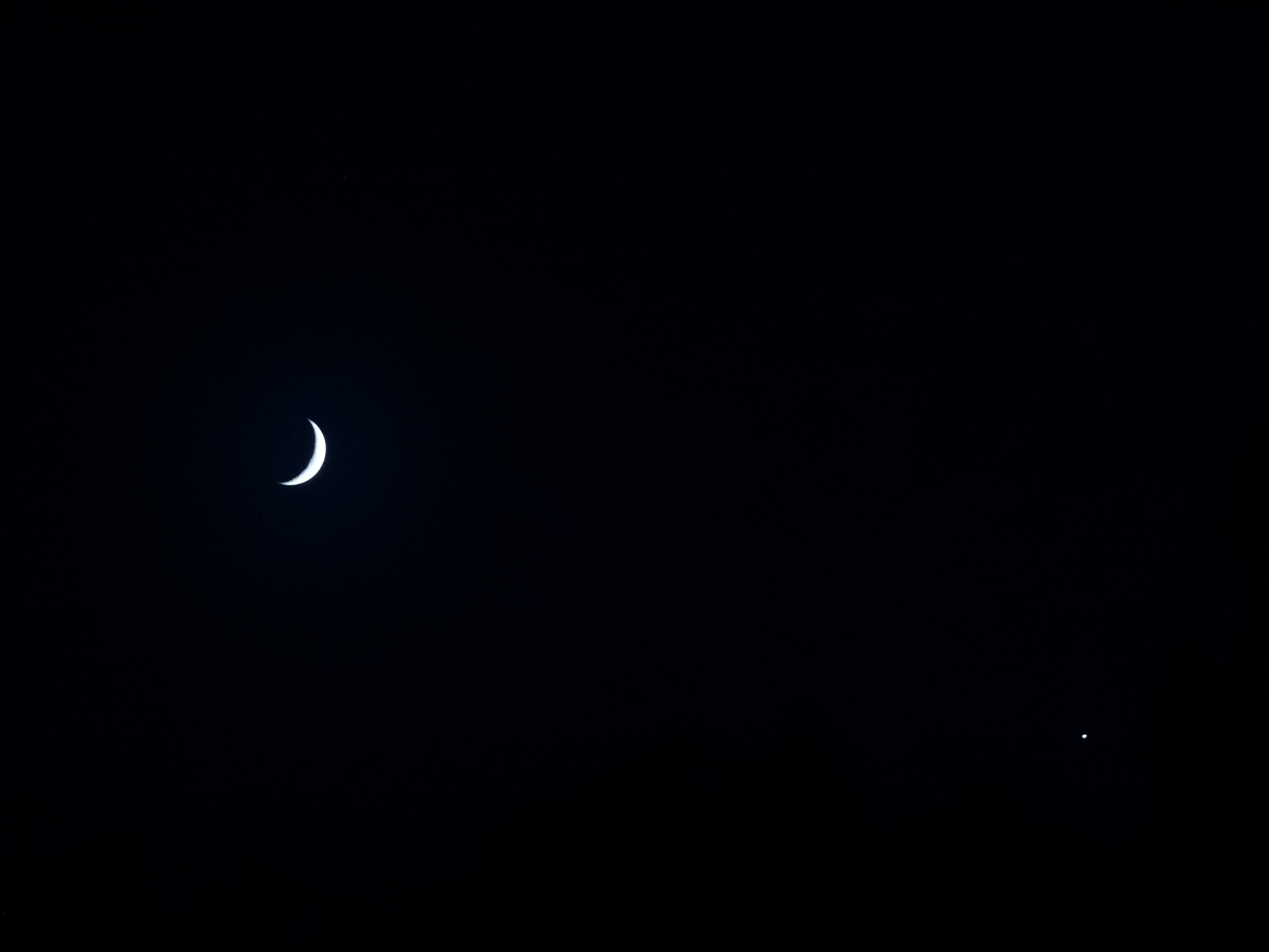 月と金星のランデブー_e0120896_649227.jpg
