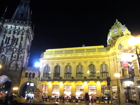 Prague, by night - プラハの夜_a0231632_20452764.jpg