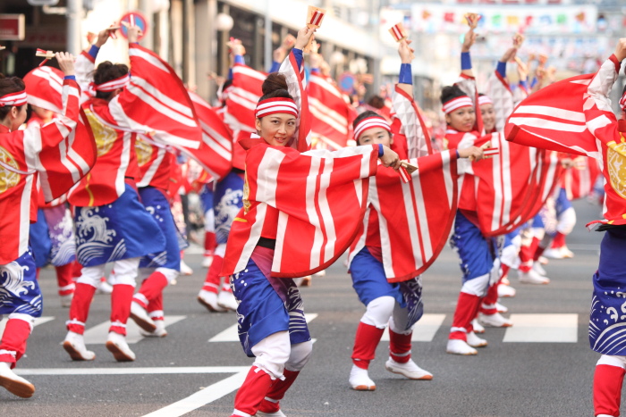 第60回よさこい祭り 本祭2日目 帯屋町筋 その1_a0077663_15454494.jpg