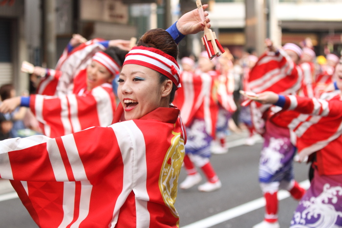 第60回よさこい祭り 本祭2日目 帯屋町筋 その1_a0077663_1545517.jpg