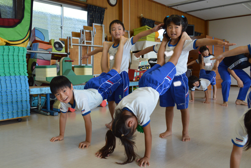 組体操練習スタート 年長組 13 9 11 水 大手幼稚園ブログ