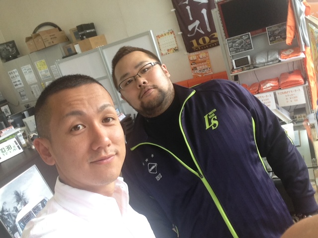ランクル、ハマー、アルファード、ランクル200ディーゼル♪TOMMY Jrブログ♪_b0127002_2013219.jpg