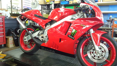 NSR250 リヤサスにDLC!_e0114857_8555194.jpg
