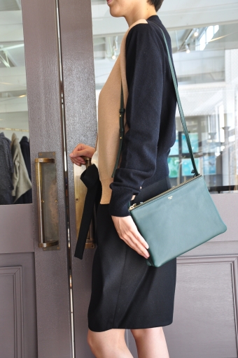秋の新作・・・CELINE_e0127399_1852401.jpg