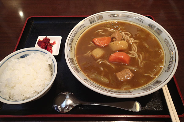 大衆食堂『正広』さん：カレーラーメン_a0083760_11222012.jpg